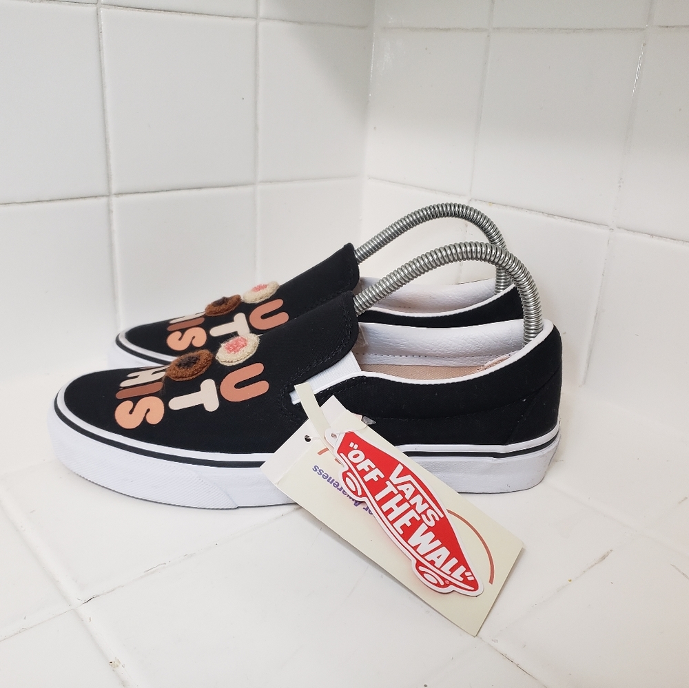 Vans Classic Slip-On Breast Cancer Awareness